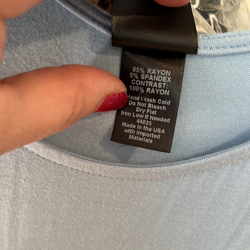 Agnes & Dora size large light blue front high low tee navy print back - Picture 8 of 16